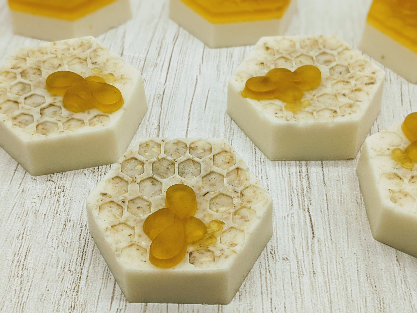 Handcrafted Honeycomb and Honey Bee Soap |Goats Milk Soap with Oatmeal Milk & Honey| Handmade Organic Goat's Milk, Honey + Oatmeal Soap